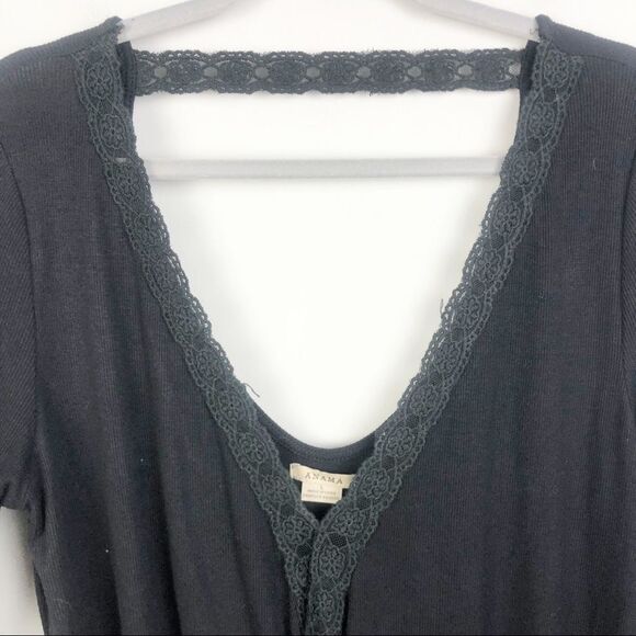 ANAMA | Faux Wrap Black Top Deep V Back Strap Large - Picture 5 of 9